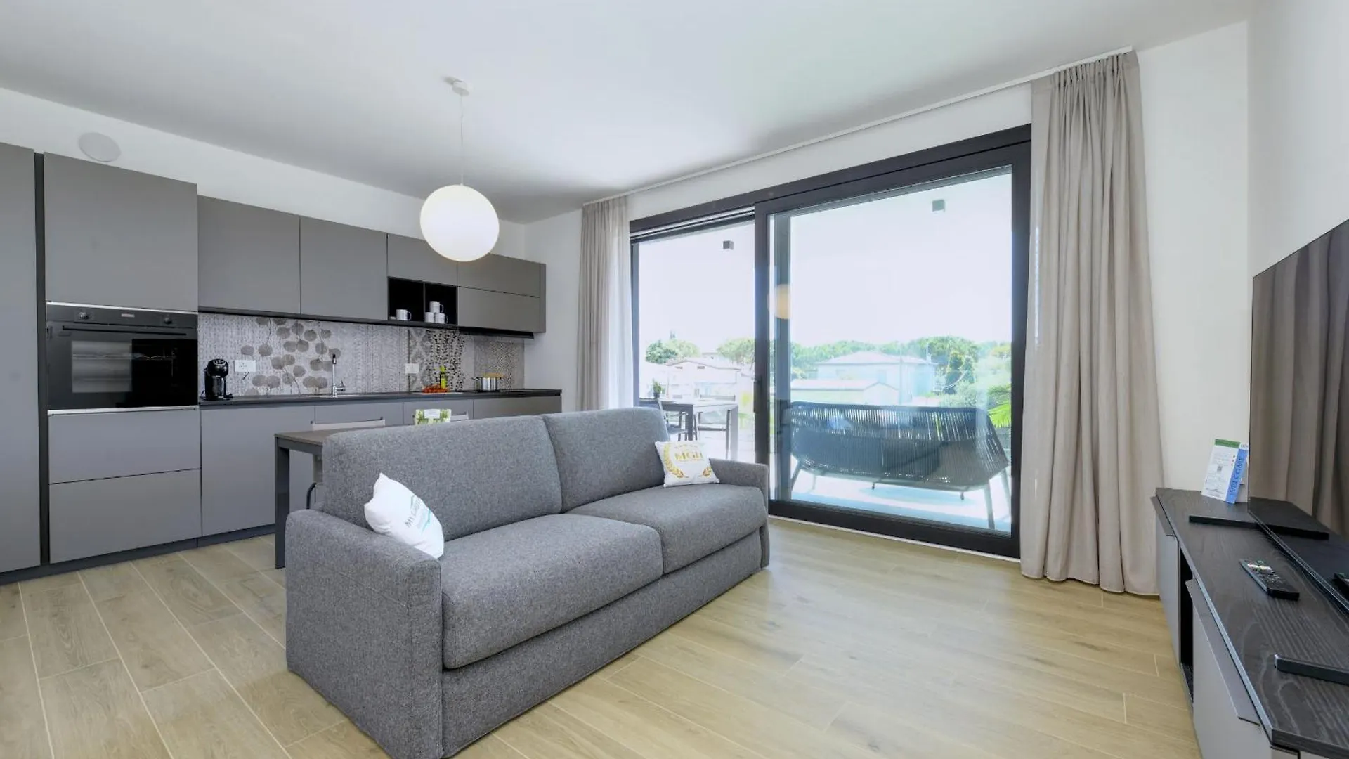 Mgh Luxury - Palms Residence Sirmione N2