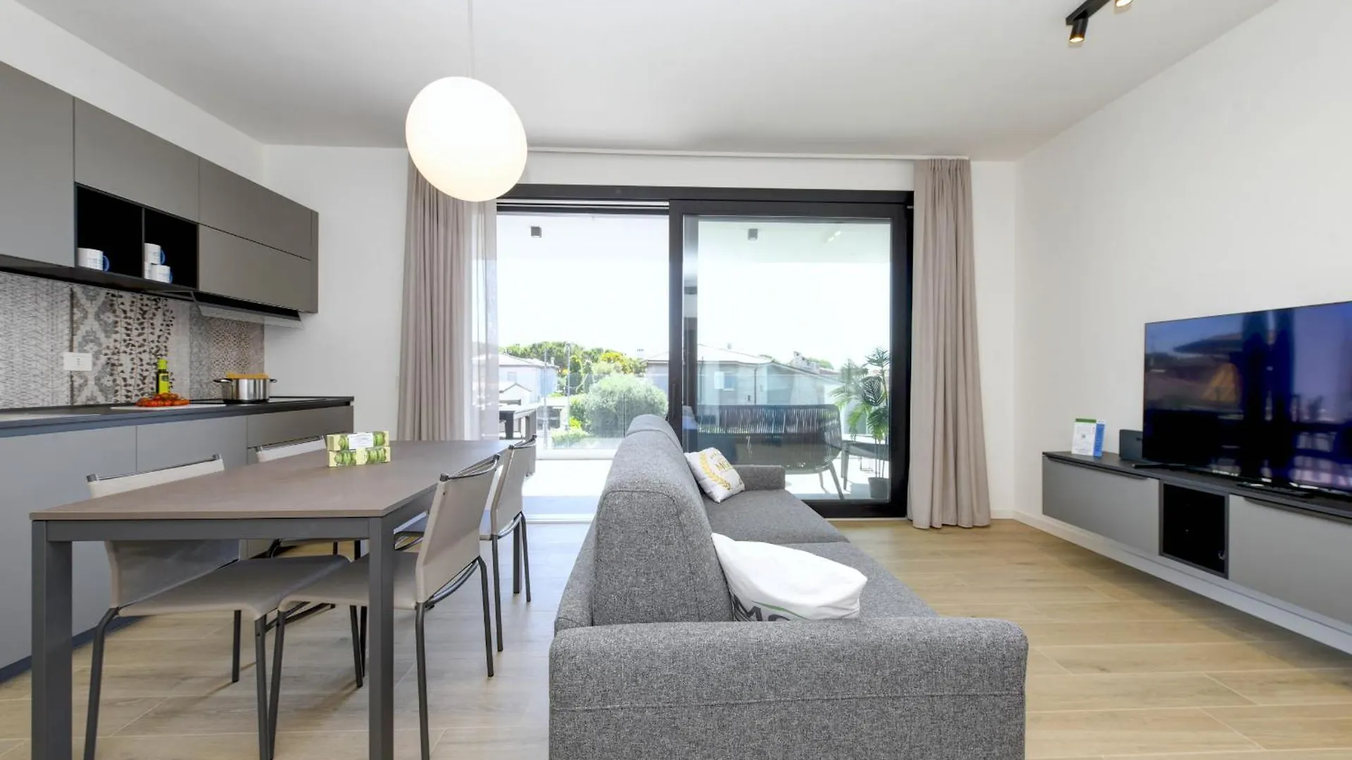Mgh Luxury - Palms Residence Sirmione N2